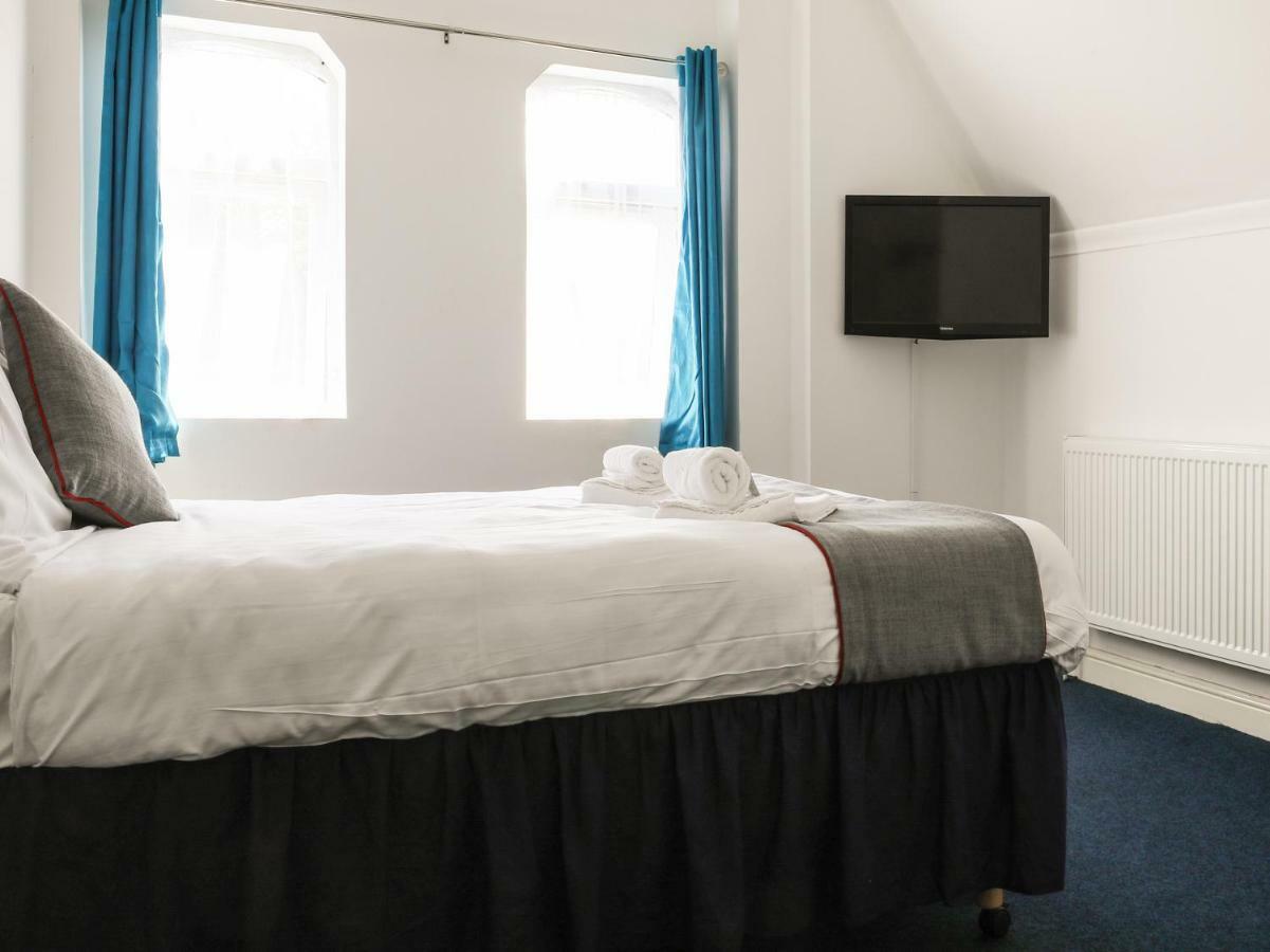 Oyo Hala Guest House Manchester Zewnętrze zdjęcie