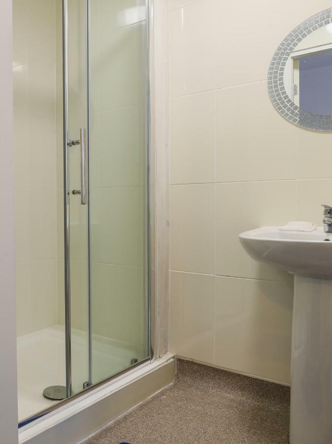Oyo Hala Guest House Manchester Zewnętrze zdjęcie